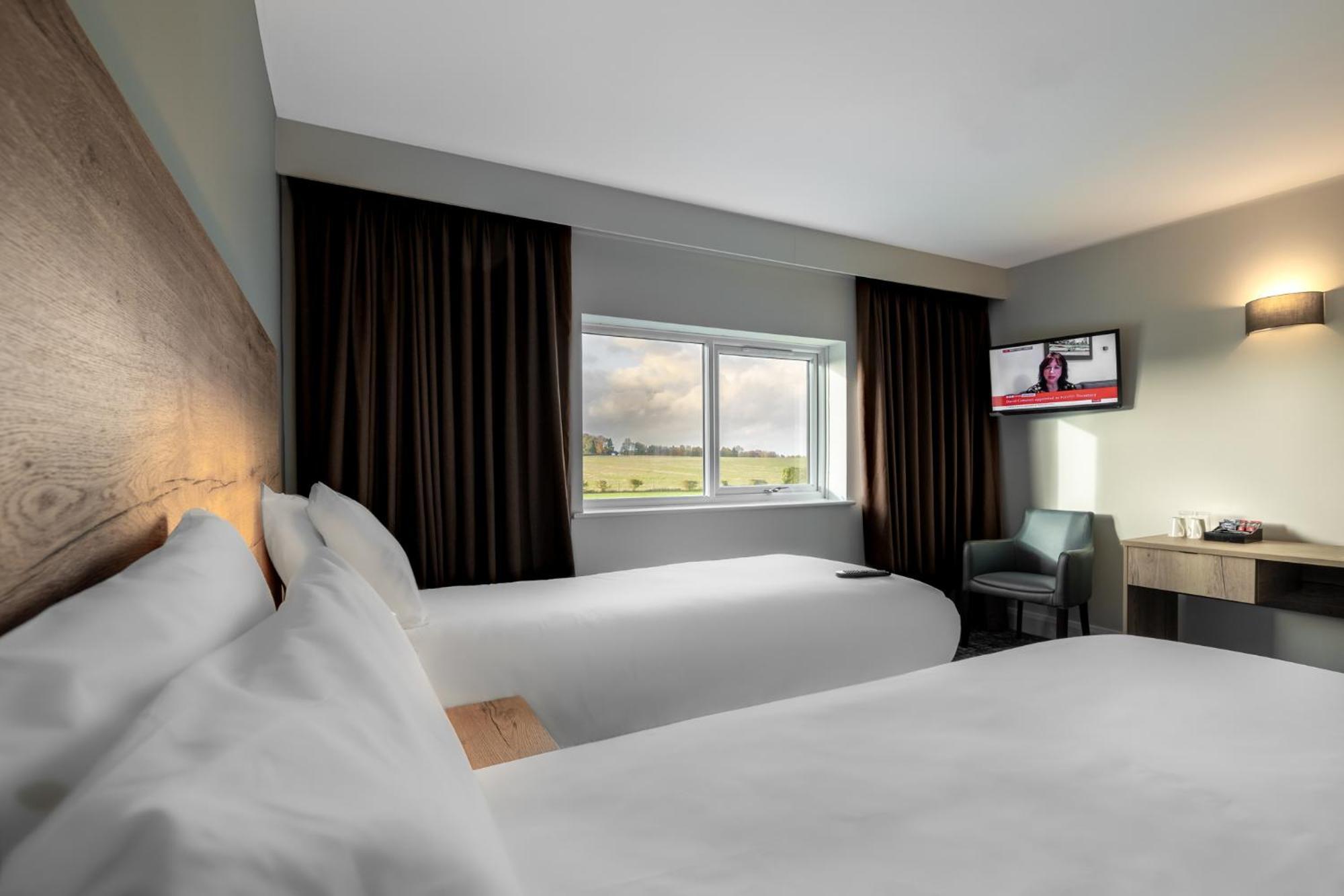 The Stones Hotel 솔즈베리 외부 사진