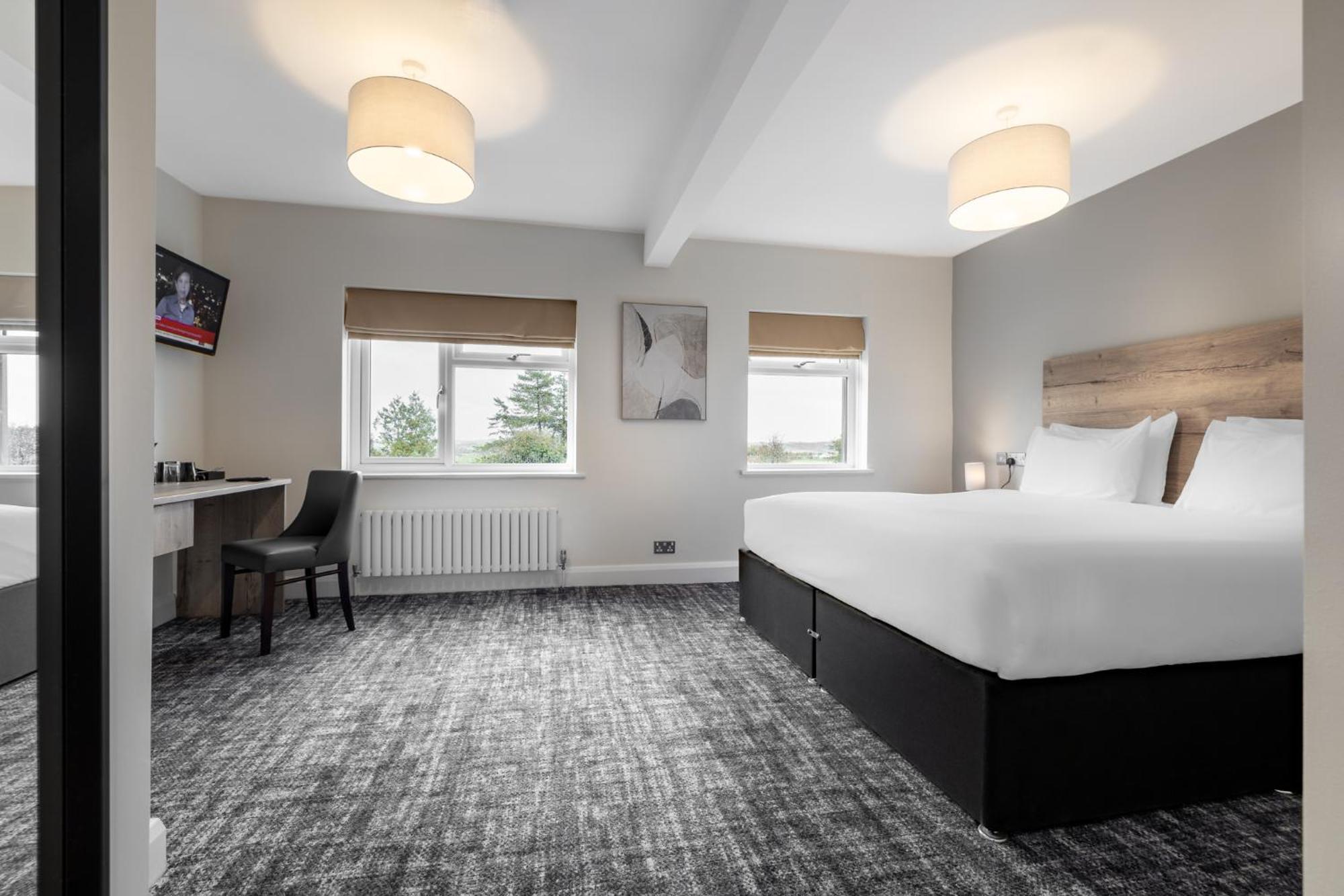 The Stones Hotel 솔즈베리 외부 사진