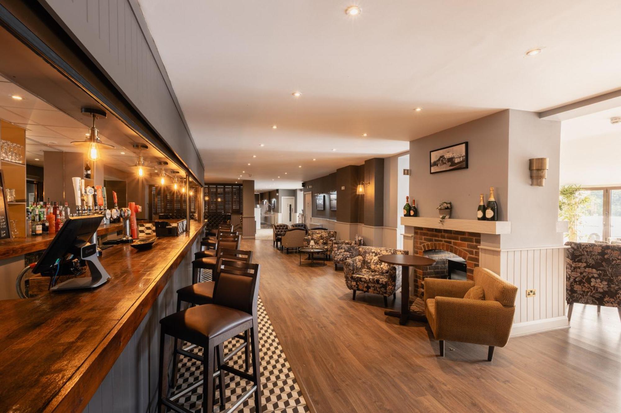 The Stones Hotel 솔즈베리 외부 사진