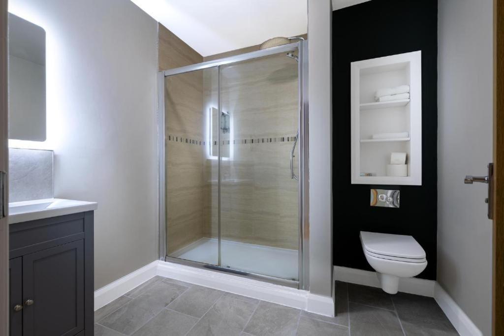The Stones Hotel 솔즈베리 외부 사진