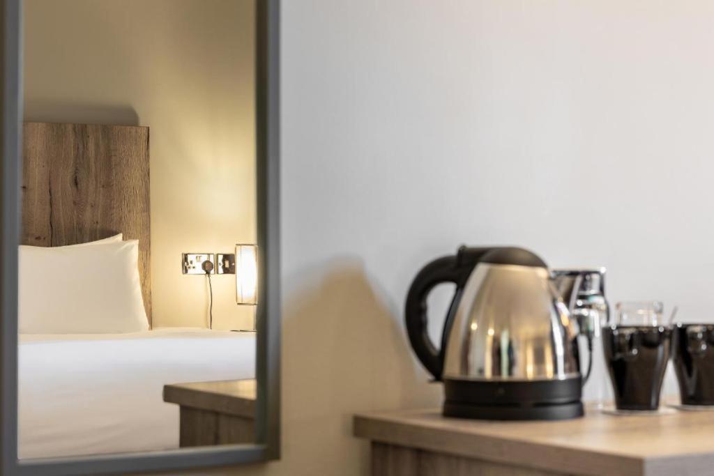 The Stones Hotel 솔즈베리 외부 사진